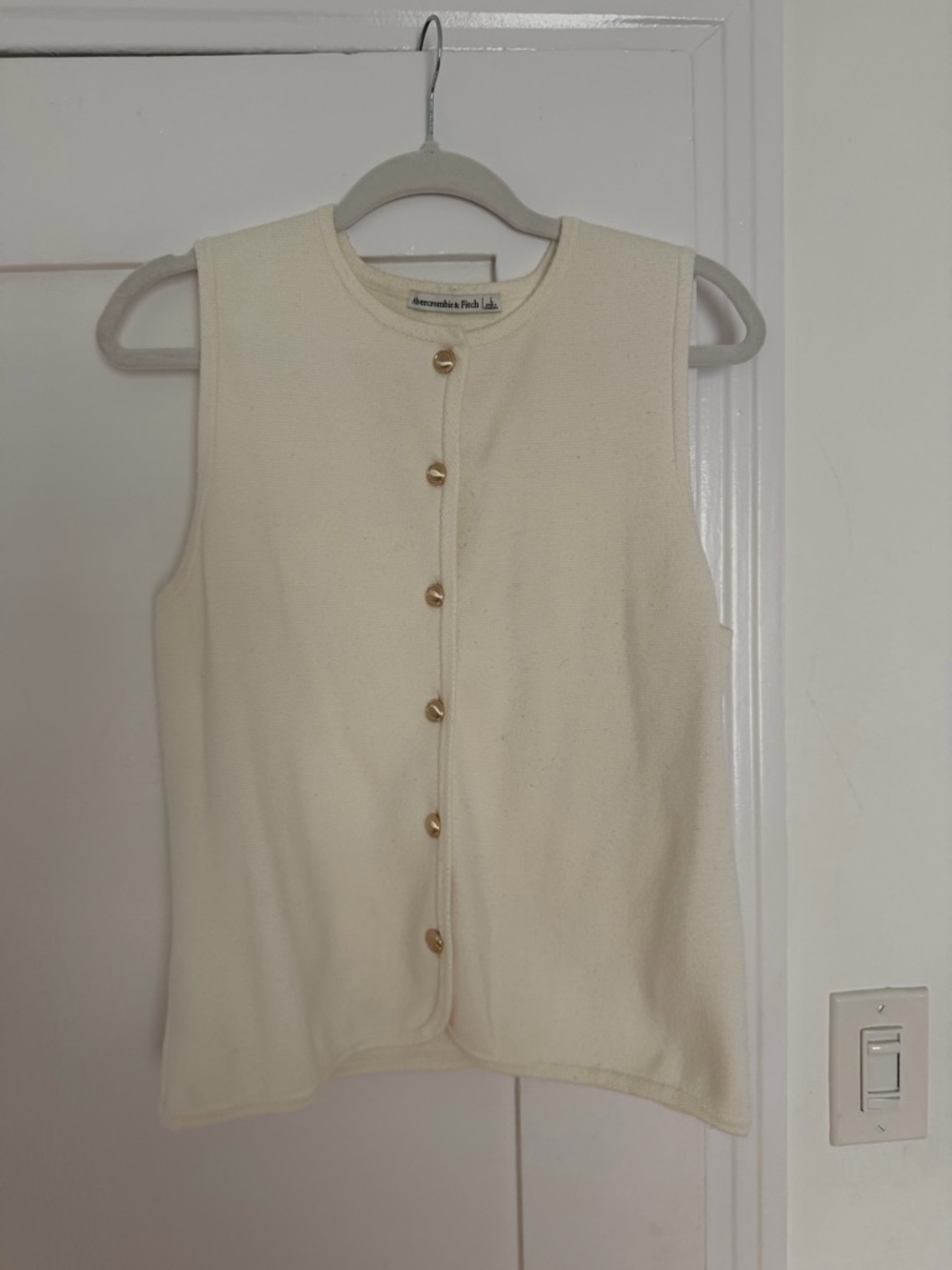 Abercrombie & Fitch Cream Sleeveless Button Knit Vest